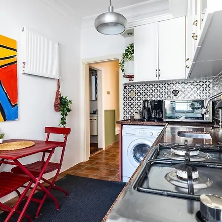 Unique Flat W Balcony 5 Min To Istiklal Street *